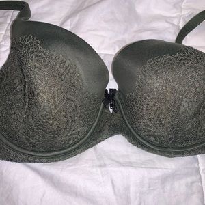 Victoria secret bra size 36DD